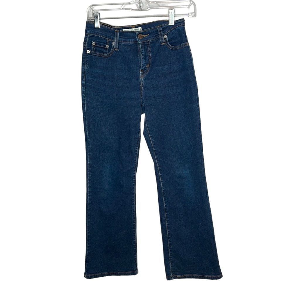 Levi’s Perfectly Slimming Boot Cut Dark Wash 512 Jeans. Size 6 Petite Short.‎
